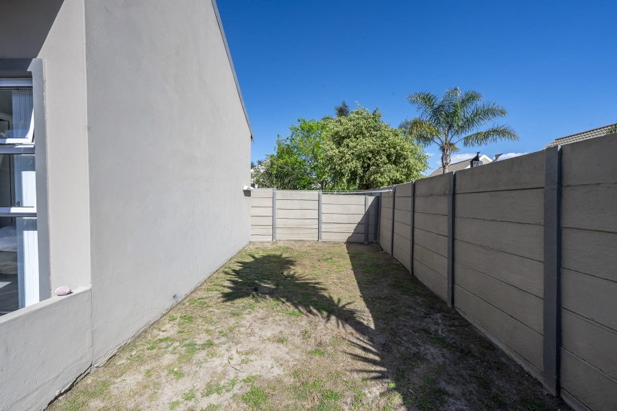3 Bedroom Property for Sale in Protea Village Western Cape